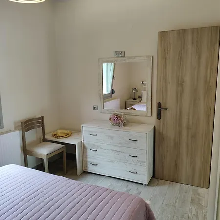 το καλύβι στην ανάληψη *