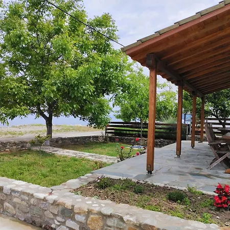 το καλύβι στην ανάληψη