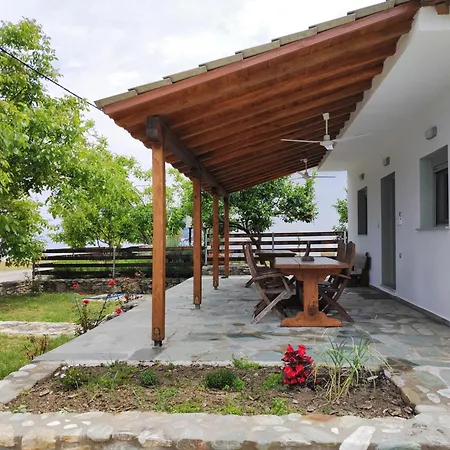 το καλύβι στην ανάληψη