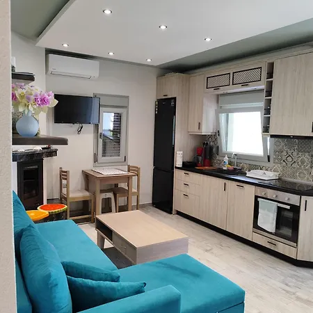 Nyaraló το καλύβι στην ανάληψη *