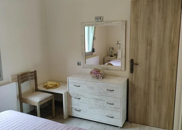 το καλύβι στην ανάληψη *