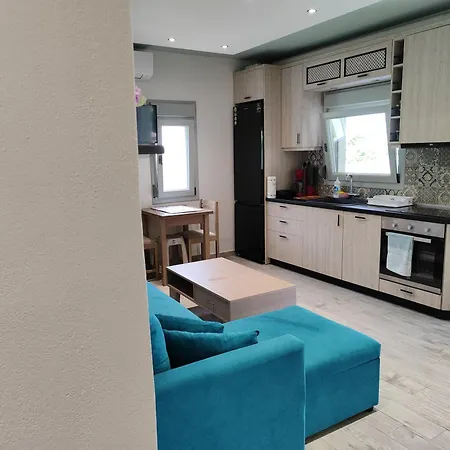 το καλύβι στην ανάληψη زاغورا